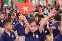 Năm học tới, miễn học phí, hỗ trợ BHYT tới 50%, không thu tiền học thêm ở trường công
