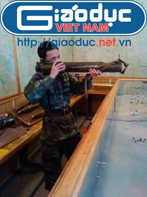 Phòng tập luyện bắn súng của trường