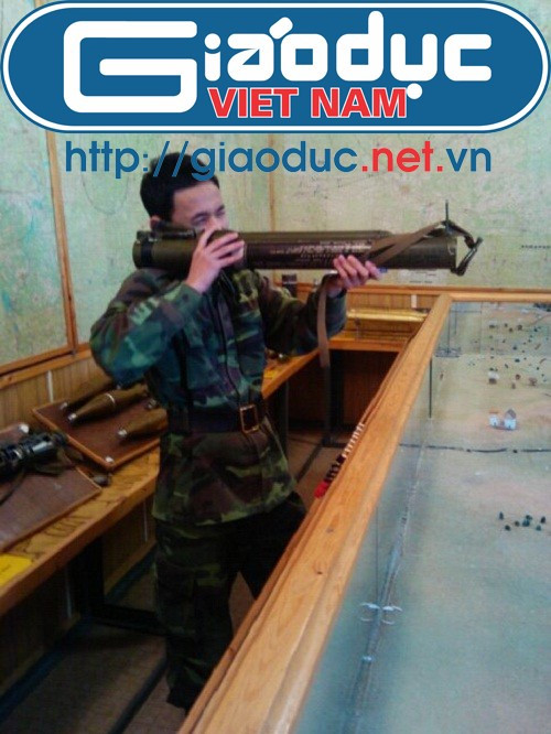 Phòng tập luyện bắn súng của trường Phòng tập luyện bắn súng của trường