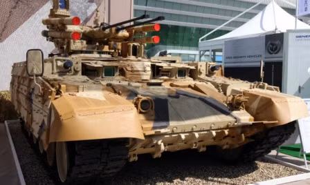 Xe hỗ trợ chiến đấu Terminator tại triển lãm IDEX-2013