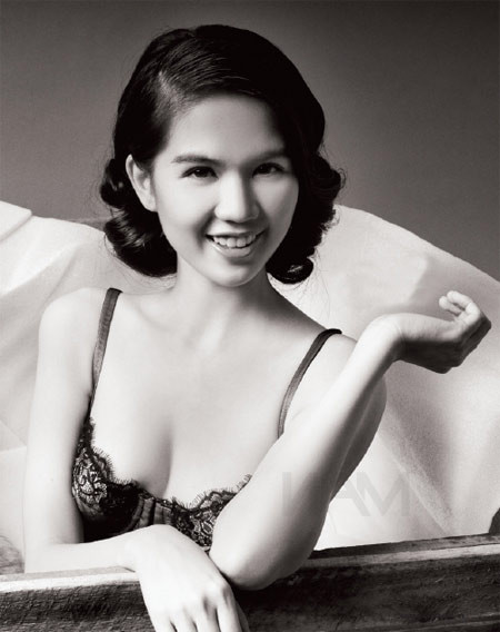 "Với hiện tại thì Trinh cũng chưa biết mình sẽ làm gì nếu không làm người mẫu. Có thể hai, ba năm sau Trinh sẽ chọn được công việc thích hợp với mình" - Nữ hoàng đồ lót Ngọc Trinh cho biết.