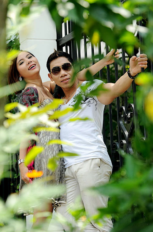 Phạm Văn Mách cho biết: “Chúng tôi đang lên kế hoạch hợp tác trong album mới với những khúc tình ca". Phạm Văn Mách cho biết: “Chúng tôi đang lên kế hoạch hợp tác trong album mới với những khúc tình ca".