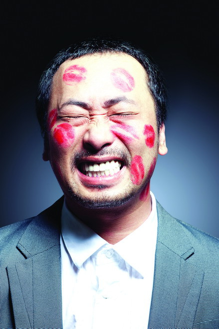 Theo đạo diễn Nguyễn Quang Dũng, nếu không có gì thay đổi, cuối tháng 4 này đoàn phim của anh sẽ chính thức bấm máy bộ phim điện ảnh Chân dài hành động. Đây là một bộ phim hành động, vì vậy hai kiều nữ nổi tiếng bậc nhất showbiz Việt Tăng Thanh Hà và Thanh Hằng đã tích cực học võ từ một năm nay để vào vai "đả nữ". (Theo Ione)