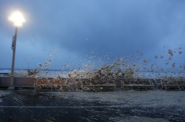 Bão Irene đổ bộ vào nước Mỹ Bão Irene đổ bộ vào nước Mỹ