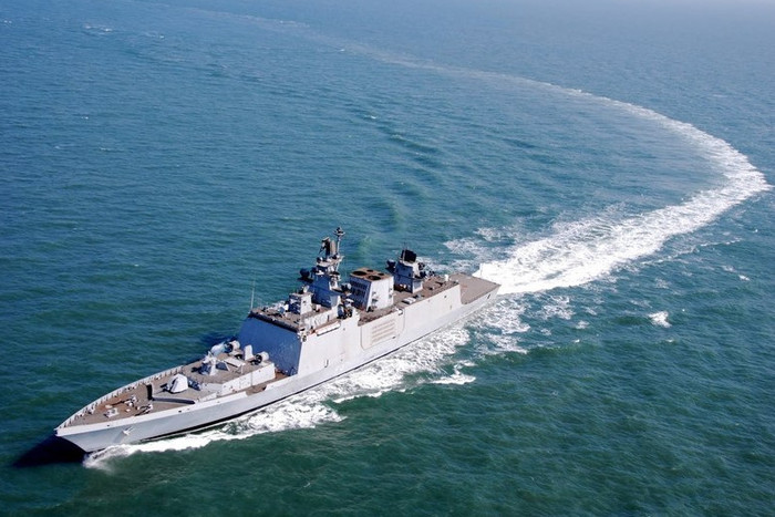 Khu trục hạm tàng hình Satpura