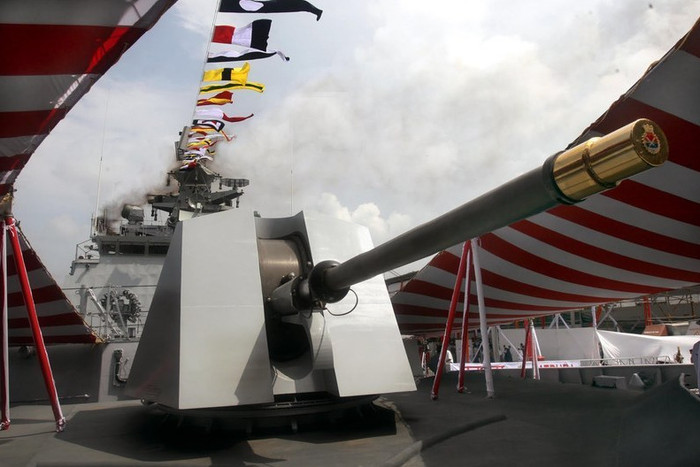 Khu trục hạm Satpura là một trong số những chiến hạm tàng hình thuộc lớp Sivalik do Ấn Độ tự nghiên cứu và chế tạo tại xưởng đóng tàu Mazagaon ở Mumbai.