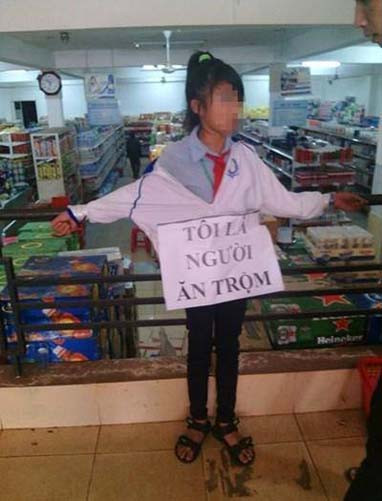 Tấm hình nhói lòng lan truyền trên mạng xã hội mấy ngày qua - Ảnh trên Facebook Tấm hình nhói lòng lan truyền trên mạng xã hội mấy ngày qua - Ảnh trên Facebook