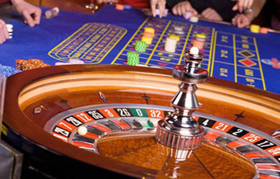 Casino thu hút nhiều khách du lịch. Casino thu hút nhiều khách du lịch.