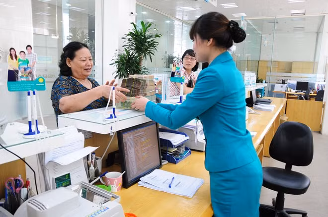 Nợ xấu khiến ngân hàng ngại cho vay ra