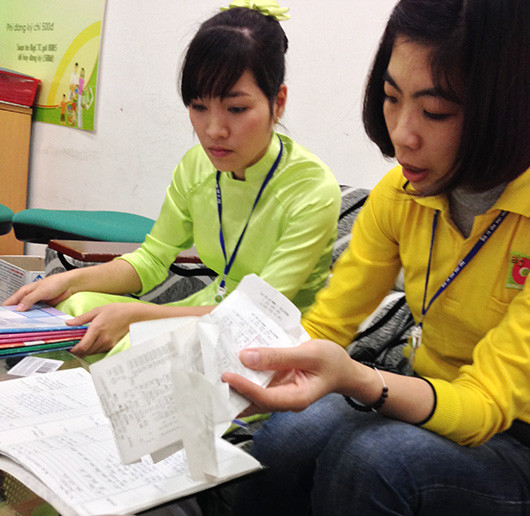 Đại diện của siêu thị, bà Lê Thị Hương Giang, trưởng Phòng Chăm sóc Khách hàng trả lời: "Nếu chị đã từng làm ở hệ thống BigC thì biết, không có gì là hoàn hảo cả". Đại diện của siêu thị, bà Lê Thị Hương Giang, trưởng Phòng Chăm sóc Khách hàng trả lời: "Nếu chị đã từng làm ở hệ thống BigC thì biết, không có gì là hoàn hảo cả".