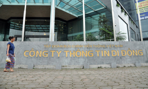 Sau gần 10 năm từ khi có quyết định cổ phần hóa, tên của Mobifone vẫn gắn liền với VNPT. Ảnh: Anh Quân Sau gần 10 năm từ khi có quyết định cổ phần hóa, tên của Mobifone vẫn gắn liền với VNPT. Ảnh: Anh Quân