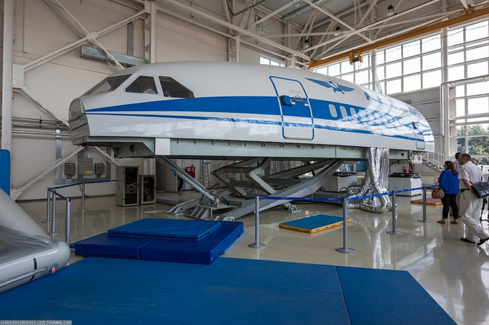 Module huấn luyện mô phỏng máy bay Il-96
