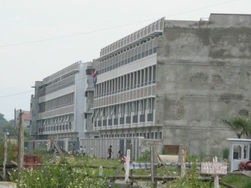 Chủ đầu tư trở thành chủ nợ bất đắc dĩ, khi khách hàng không nhận nhà. Chủ đầu tư trở thành chủ nợ bất đắc dĩ, khi khách hàng không nhận nhà.