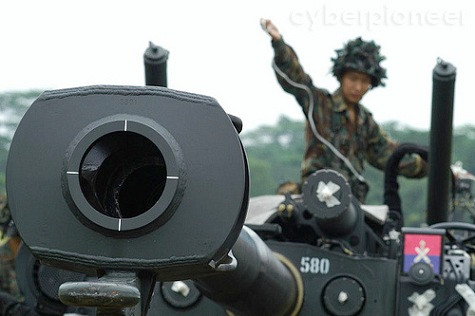 Đường kính nòng pháo là 155mm