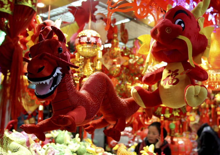 Đồ chơi cho trẻ con hình rồng, linh vật của năm 2012. Đồ chơi cho trẻ con hình rồng, linh vật của năm 2012.