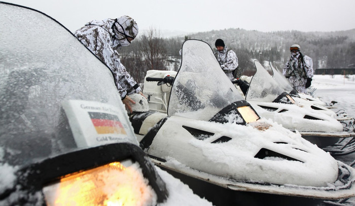 Phương tiện di chuyển trên tuyết Phương tiện di chuyển trên tuyết