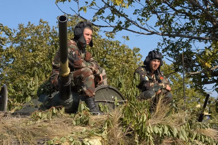 Tập trận bắn đạn thật “CETATEA 2012” Tập trận bắn đạn thật “CETATEA 2012”