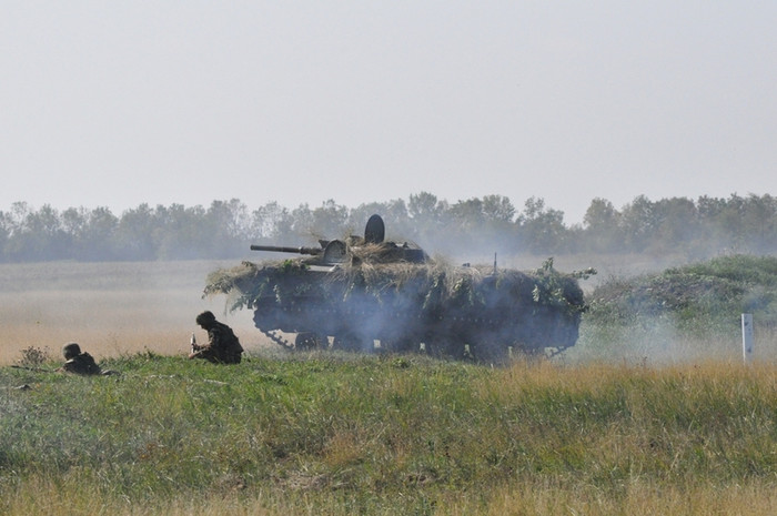 Tập trận bắn đạn thật “CETATEA 2012”