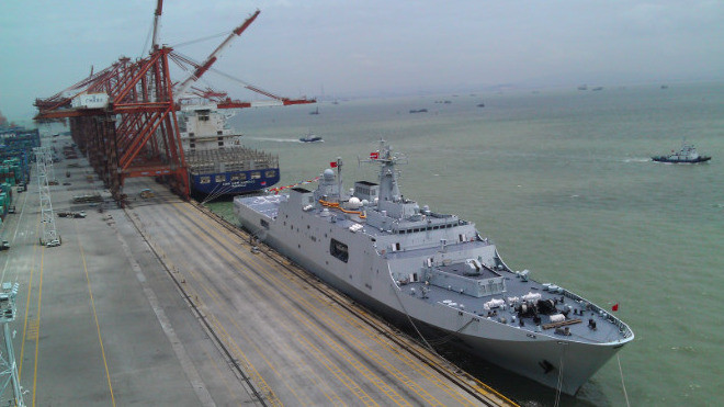 Tàu đổ bộ Côn Lôn Sơn 998 của Hải quân Trung Quốc