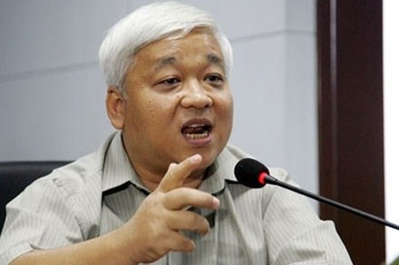 “Bầu” Kiên ở thời kỳ “thét ra lửa”. Ảnh: Hải Đăng “Bầu” Kiên ở thời kỳ “thét ra lửa”. Ảnh: Hải Đăng