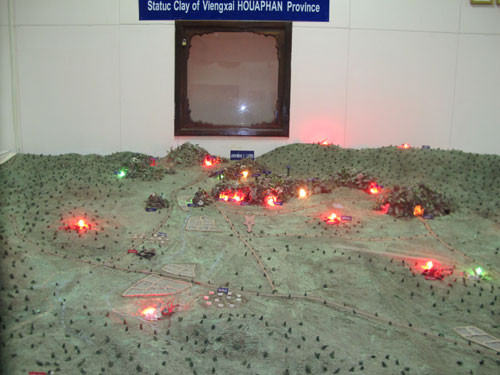 Và có thể được đến bảo tàng để nghe giới thiệu về những trận chiến đấu tiêu biểu của thế hệ cha anh đi trước.