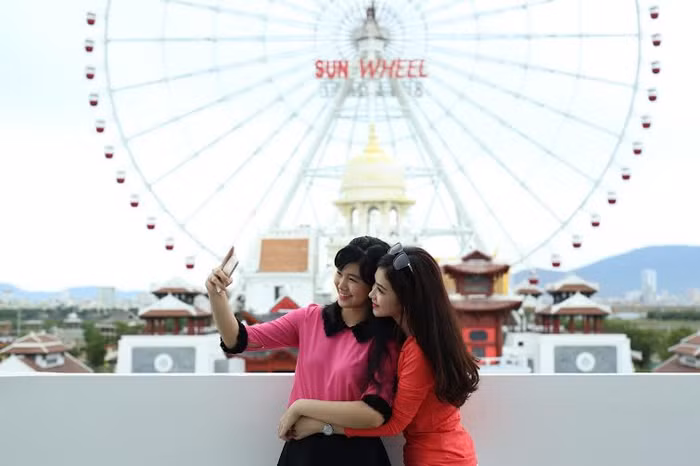 Từ ngày 15/3/-29/3/2016, Asia Park sẽ triển khai chương trình khuyến mãi đặc biệt giảm 50% giá vé hiện tại cho người dân Đà Nẵng.