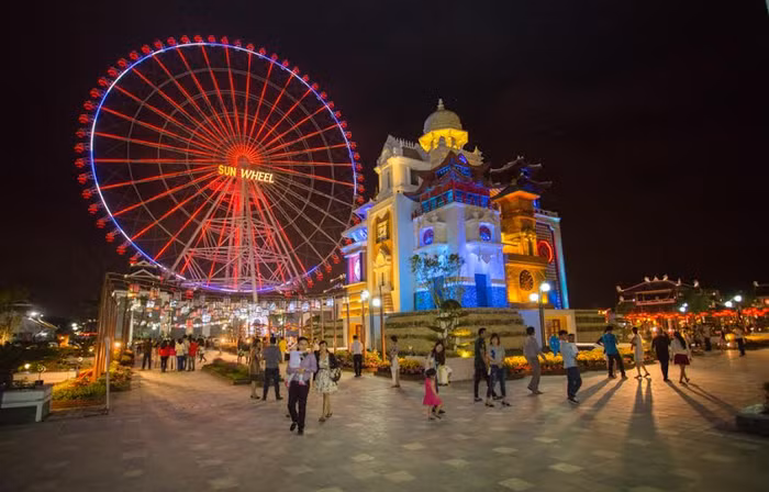 Công viên Asia Park Đà Nẵng, nơi được chọn trở thành địa điểm diễn ra chương trình "80 bài quốc ca kết nối trái tim". Công viên Asia Park Đà Nẵng, nơi được chọn trở thành địa điểm diễn ra chương trình "80 bài quốc ca kết nối trái tim".