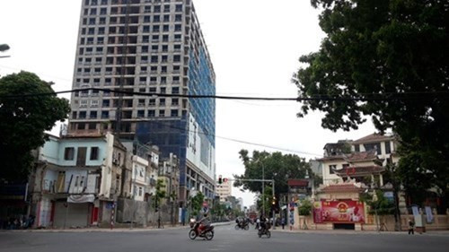 Tòa nhà 8B Lê Trực. Ảnh: Hoàng Lực.