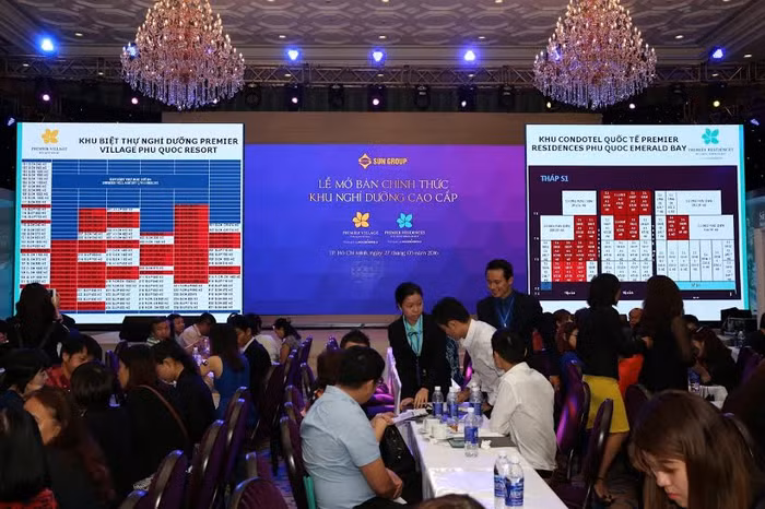 Ngay trong ngày mở bán, 80 Condotel Premier Residences Phu Quoc Emerald Bay và 30 biệt thự Premier Village Phu Quoc Resort đã có chủ.