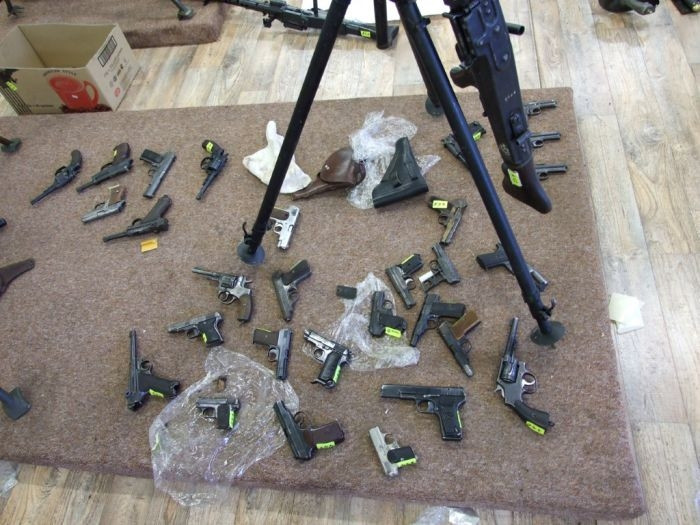 Tất cả những khẩu súng này đều đã được sửa chữa và hoạt động bình thường.