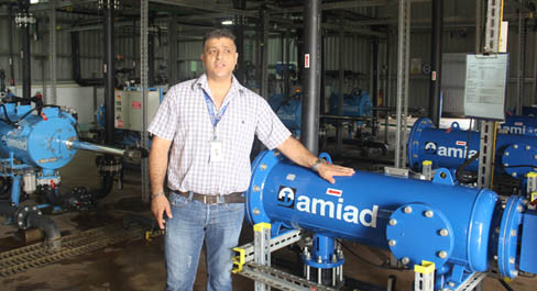 Micheal David là kỹ sư vận hành nhà máy nước Micheal David là kỹ sư vận hành nhà máy nước