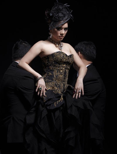 Chiếc váy mới nhất của Lý Nhã Kỳ trị giá hơn 600 triệu đồng Chiếc váy mới nhất của Lý Nhã Kỳ trị giá hơn 600 triệu đồng