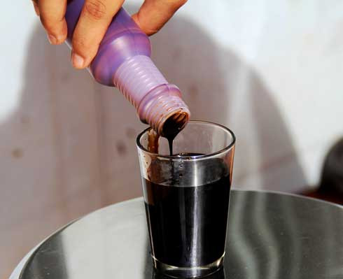 Hóa chất phụ gia dạng tinh cafe mua ở chợ Kim Biên. Hóa chất phụ gia dạng tinh cafe mua ở chợ Kim Biên.