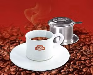 "Vua cà phê" Đặng Lê Nguyên Vũ kỳ vọng: Chúng tôi muốn dùng cà phê và thông qua cà phê cũng như di sản khổng lồ của cà phê cùng thế mạnh của Việt Nam ngày nay gửi thông điệp này tới Mỹ, thúc đẩy hòa bình và phát triển cho Mỹ, Việt Nam và thế giới.