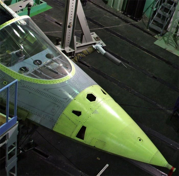 Tình thế này chỉ bị lật ngược khi chính quyền Washington viện dẫn điều khoản an ninh tương hỗ và đồng ý bán F-22 kèm F-35 cho Hàn quốc. Tình thế này chỉ bị lật ngược khi chính quyền Washington viện dẫn điều khoản an ninh tương hỗ và đồng ý bán F-22 kèm F-35 cho Hàn quốc.