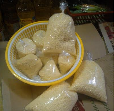 Tên gọi “3 không” xuất phát từ đặc điểm trên bao bì của sản phẩm hạt nêm này, đó là: không có nhãn mạc, không có nguồn gốc xuất xứ và không có hạn sử dụng.