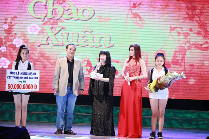 Sau khi trừ chi phí tổ chức, đêm nhạc đã thu được 110 triệu đồng từ tiền bán vé, tiền ủng hộ của các Mạnh Thường Quân cũng như phần ủng hộ của ca sĩ Đàm Vĩnh Hưng và Lệ Quyên. Dự kiến, một phần kinh phí sẽ được dung để ủng hộ sơn sửa lại chùa Nghệ sĩ cũng như nghĩa trang Nghệ sĩ Thành phố. Phần còn lại sẽ dùng hỗ trợ một số nghệ sĩ già neo đơn, cuộc sống đang khó khăn đón một cái tết quê hương đầy đủ và ấm áp.