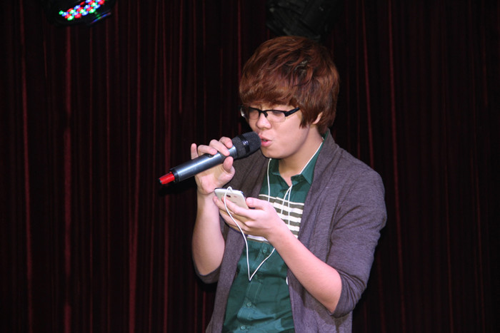 Trong liveshow 6 diễn ra vào chủ nhật 11/11, Bùi Anh Tuấn sẽ làm khán giả ngạc nhiên khi quyết định chọn một ca khúc có tiết tấu vui tươi, trẻ trung, khác hẳn hình ảnh mà khán giả biết về anh.