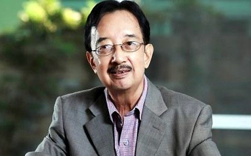 TS Alan Phan: 'Đợi 2-3 năm nữa hãy mua vàng' TS Alan Phan: 'Đợi 2-3 năm nữa hãy mua vàng'