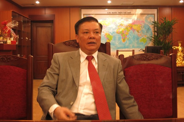 Bộ trưởng Bộ Tài chính Đinh Tiến Dũng. Bộ trưởng Bộ Tài chính Đinh Tiến Dũng.