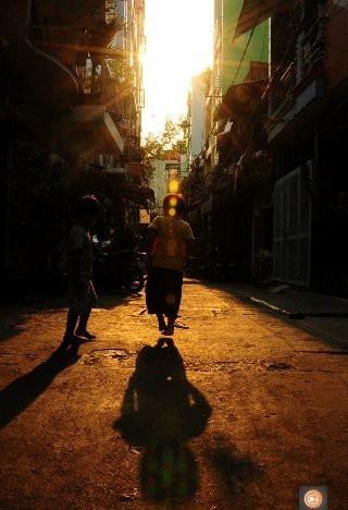 Ảnh được yêu thích nhất: (Bình chọn qua mạng xã hội Facebook với 695 lượt “Thích”) Hẻm chiều. Ảnh: Lê Phú Quí (ĐH Kiến Trúc TPHCM) Ảnh được yêu thích nhất: (Bình chọn qua mạng xã hội Facebook với 695 lượt “Thích”) Hẻm chiều. Ảnh: Lê Phú Quí (ĐH Kiến Trúc TPHCM)