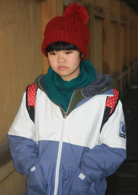 Việc học đã vất vả, giờ các em còn phải chịu thêm sự khó nhọc đi và về. Ảnh, gdtd.vn Việc học đã vất vả, giờ các em còn phải chịu thêm sự khó nhọc đi và về. Ảnh, gdtd.vn