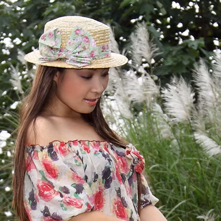 Di Li vừa viết văn, vừa là giảng viên PR