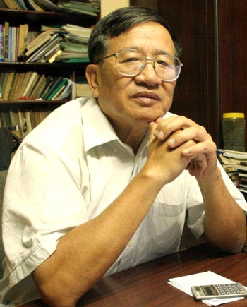 GS Nguyễn Xuân Hãn: “Giáo dục phải nhìn vào thực tế” GS Nguyễn Xuân Hãn: “Giáo dục phải nhìn vào thực tế”