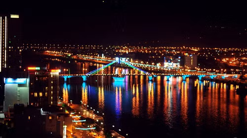 Đà Nẵng đang nỗ lực xây dựng thành phố văn minh, hiện đại và xây dựng nguồn nhân lực cao