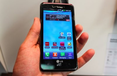 LG Spectrum LG Spectrum có màn hình siêu đẹp với khả năng xem video 720p, kết nối 4G LTE và ứng dụng ESPN hỗ trợ xem thể thao trực tuyến. Đây quả thực là 1 điện thoại tuyệt vời dành cho các fan thể thao. LG Spectrum LG Spectrum có màn hình siêu đẹp với khả năng xem video 720p, kết nối 4G LTE và ứng dụng ESPN hỗ trợ xem thể thao trực tuyến. Đây quả thực là 1 điện thoại tuyệt vời dành cho các fan thể thao.