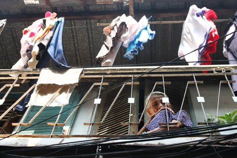 Phía trên lan can. Ảnh: Phạm Vũ Hoàng Giang Phía trên lan can. Ảnh: Phạm Vũ Hoàng Giang