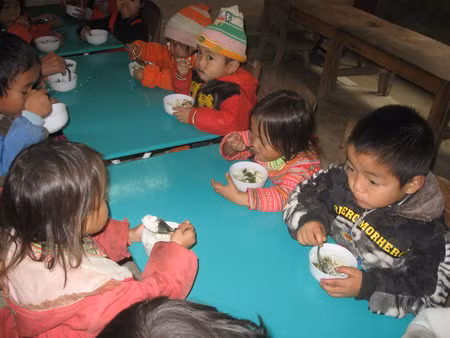 Các cháu được chăm sóc cẩn thận, bảo đảm dinh dưỡng