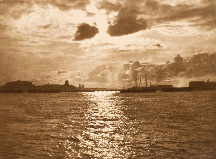 Thành phố còn được gọi là thủ đô phía Bắc của Nga, đã được tổ chức UNESCO thừa nhận là thành phố du lịch hấp dẫn thứ 8 của thế giới.