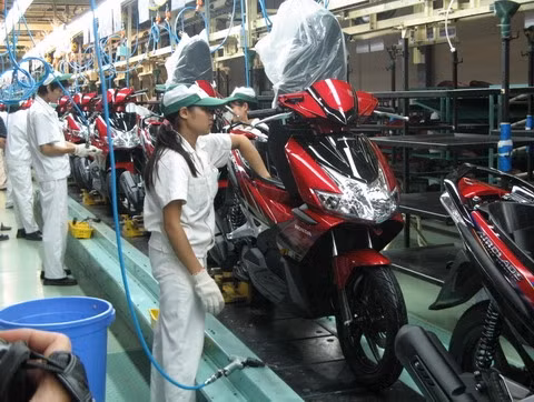 Bị hải quan ấn định số thuế truy thu lên tới 3.340 tỷ đồng, hãng sản xuất ôtô làm đơn kiến nghị lên Chính phủ.